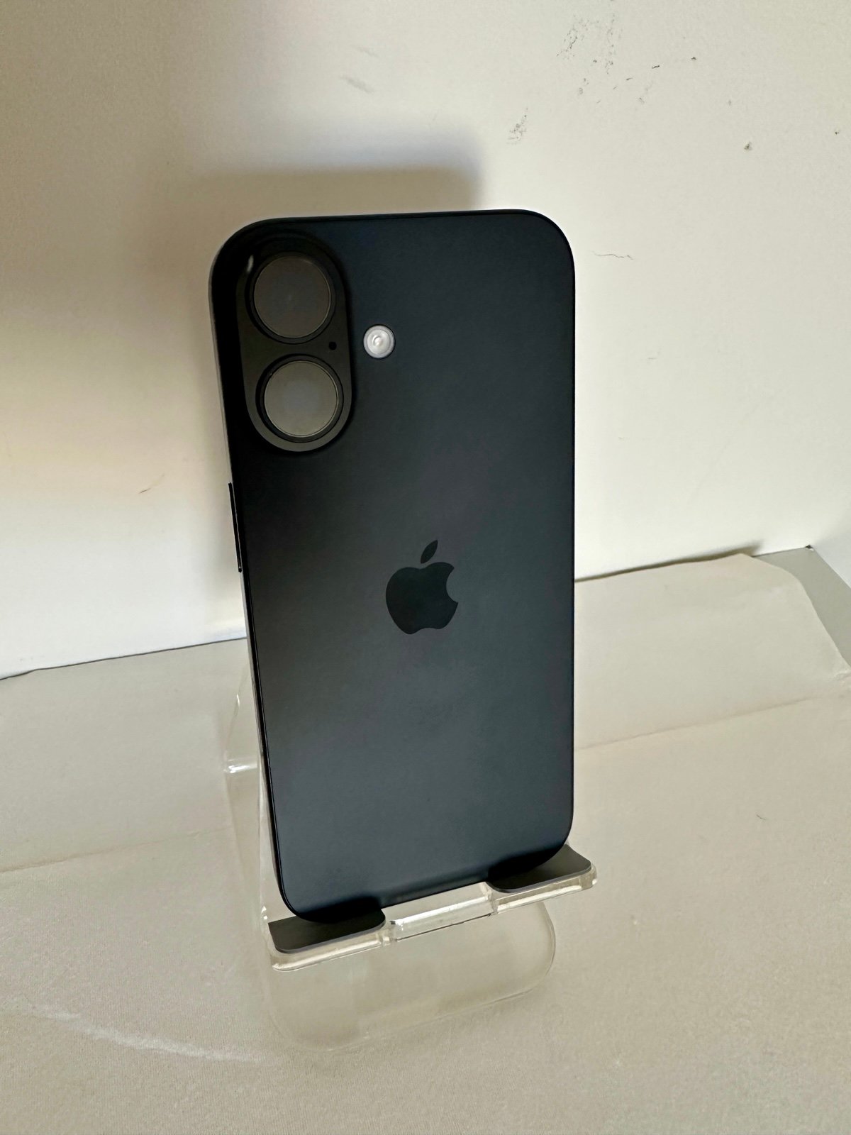 Apple iPhone 16 128GB Black UNLOCKED