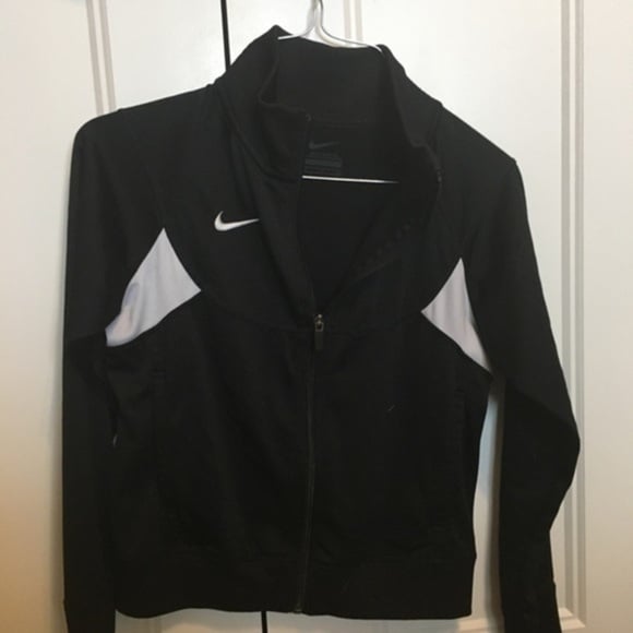 Nike Girls size small black and white jacket