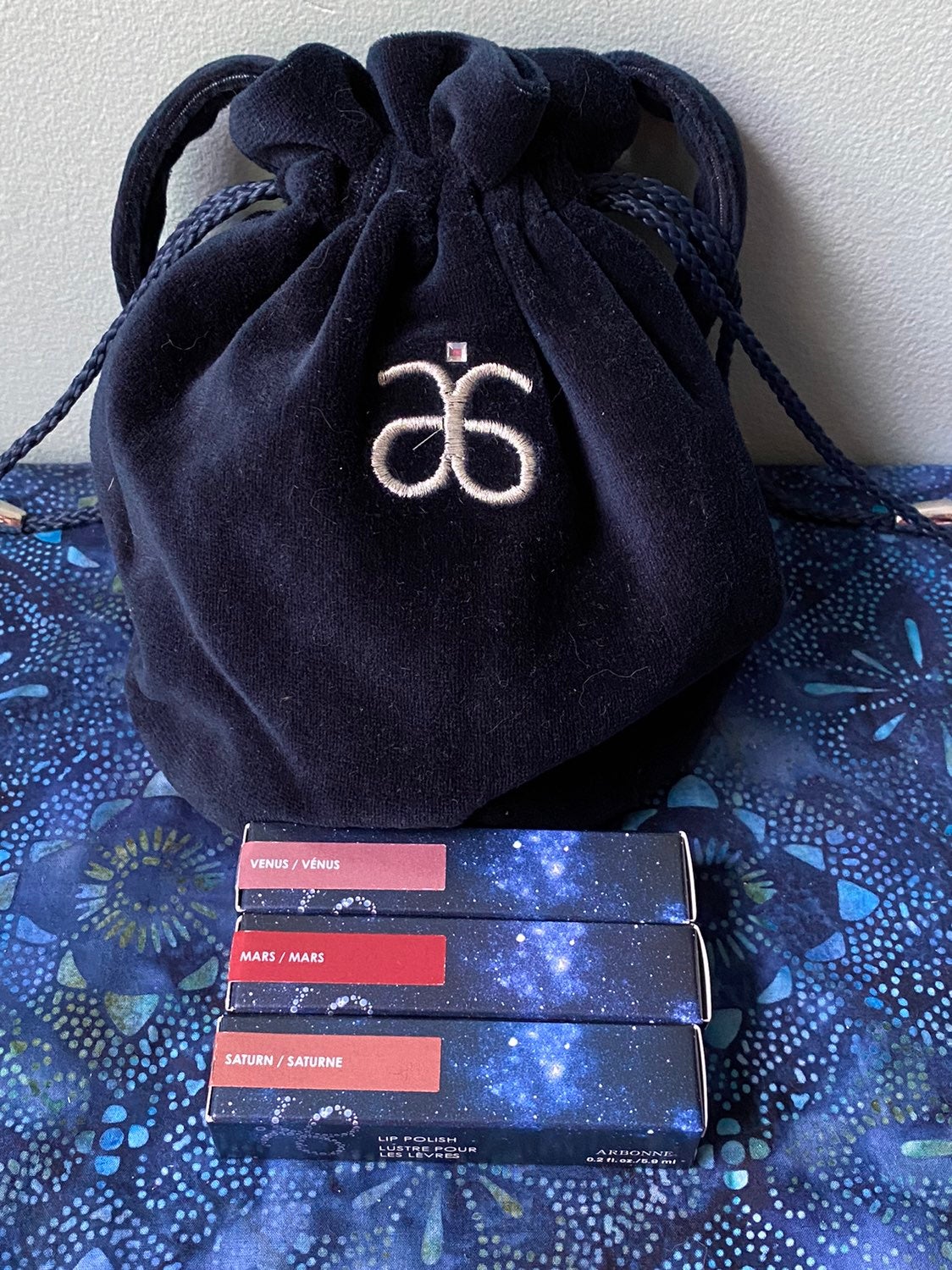 Arbonne Planetary Pout Lip Polish Trio with Velvet Pouch Venus Mars Saturn NEW