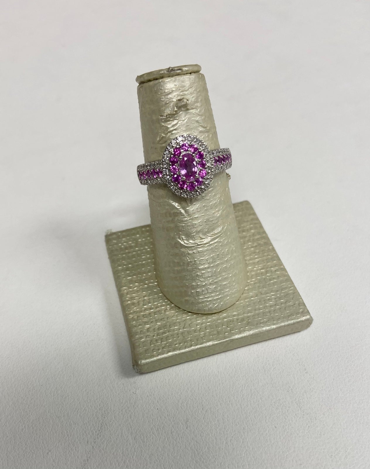 14kt White gold ring