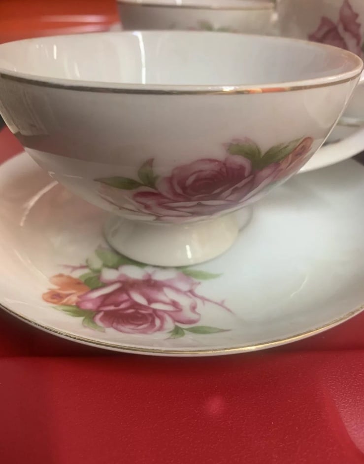 Set Of 8 Vintage MCM Tea Cup and Saucer Made in Japan Pink Roses Gold Trim