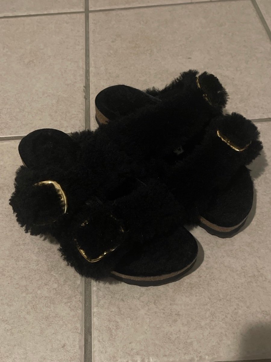 Birkenstock shearling sandal size 38