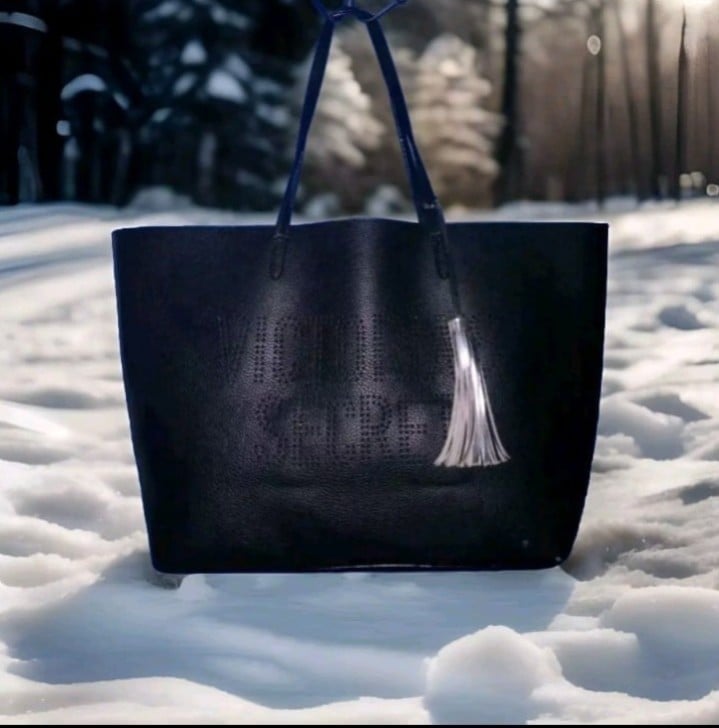 ❤️VICTORIA'S SECRET-OVERNIGHT TOTE ❤️ VERY CLEAN!!