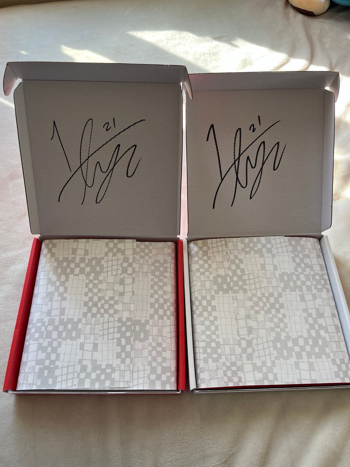 Xikers Yechan signed House of Tricky album set