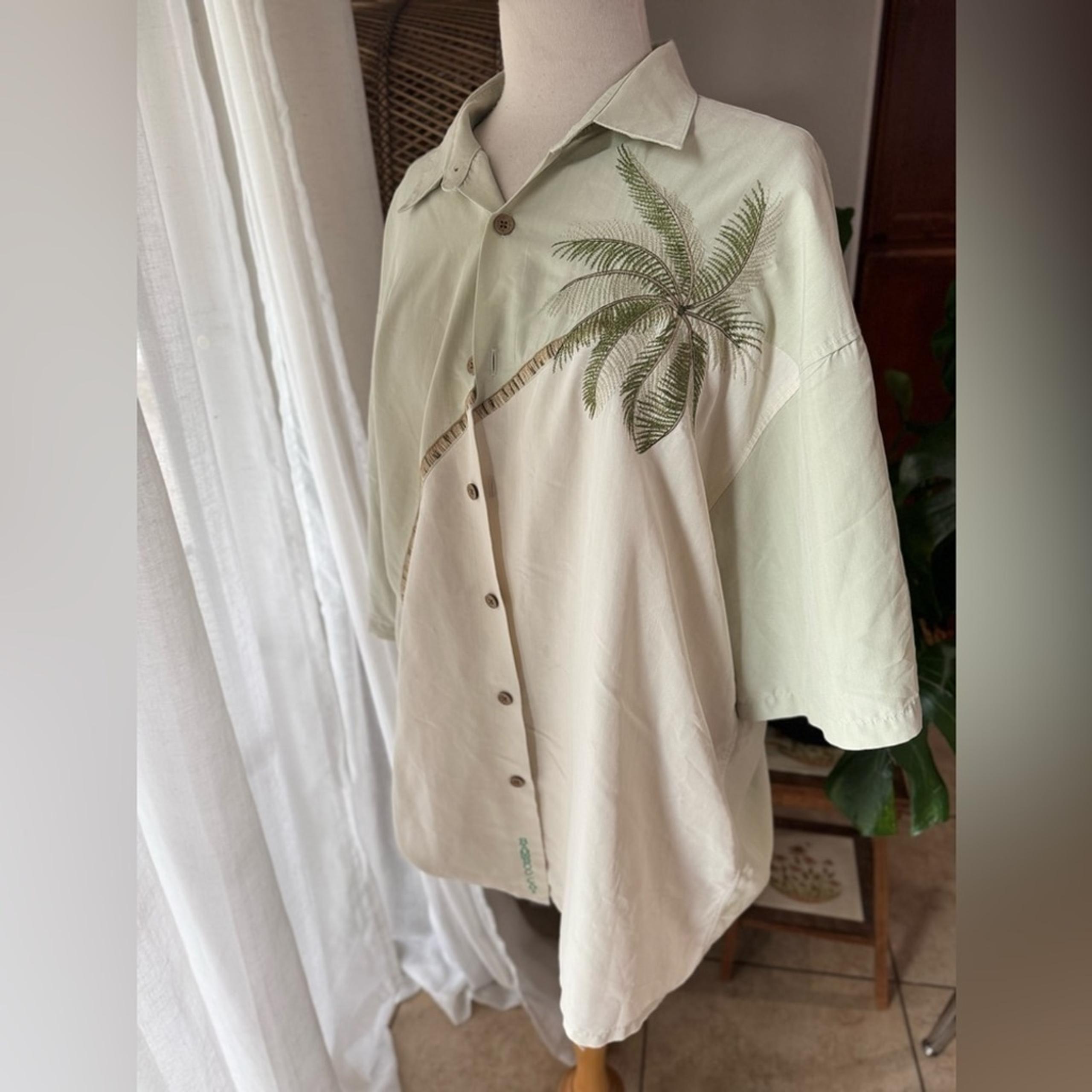 Bamboo Cay Palm Tree Embroidered Men's Shirt Hawaiian