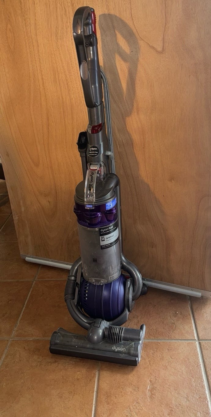 Dyson - Ball Animal Upright Vacuum - Iron/Purple