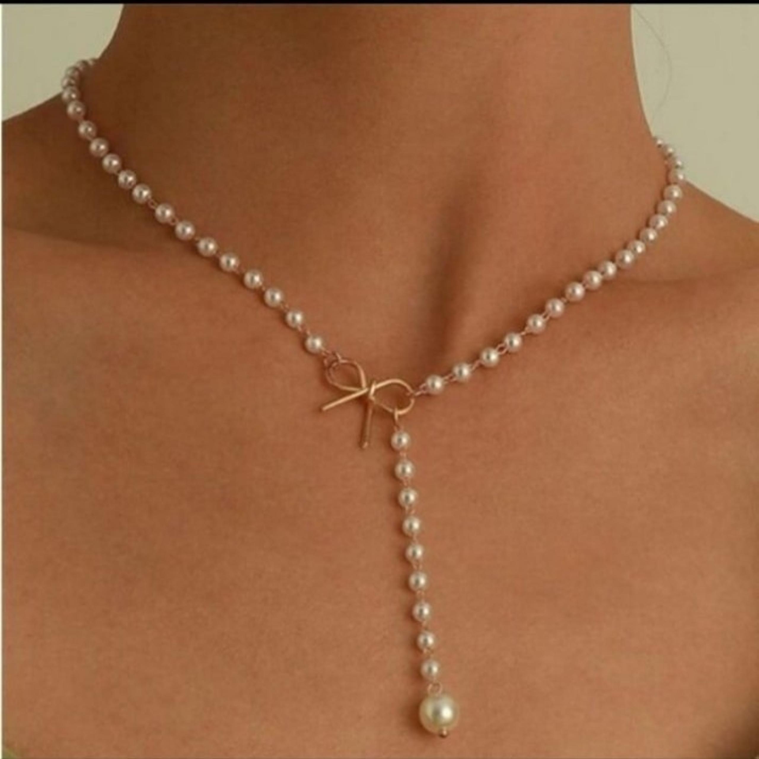 Anthropologie Gold Bow Pearl Y-Necklace