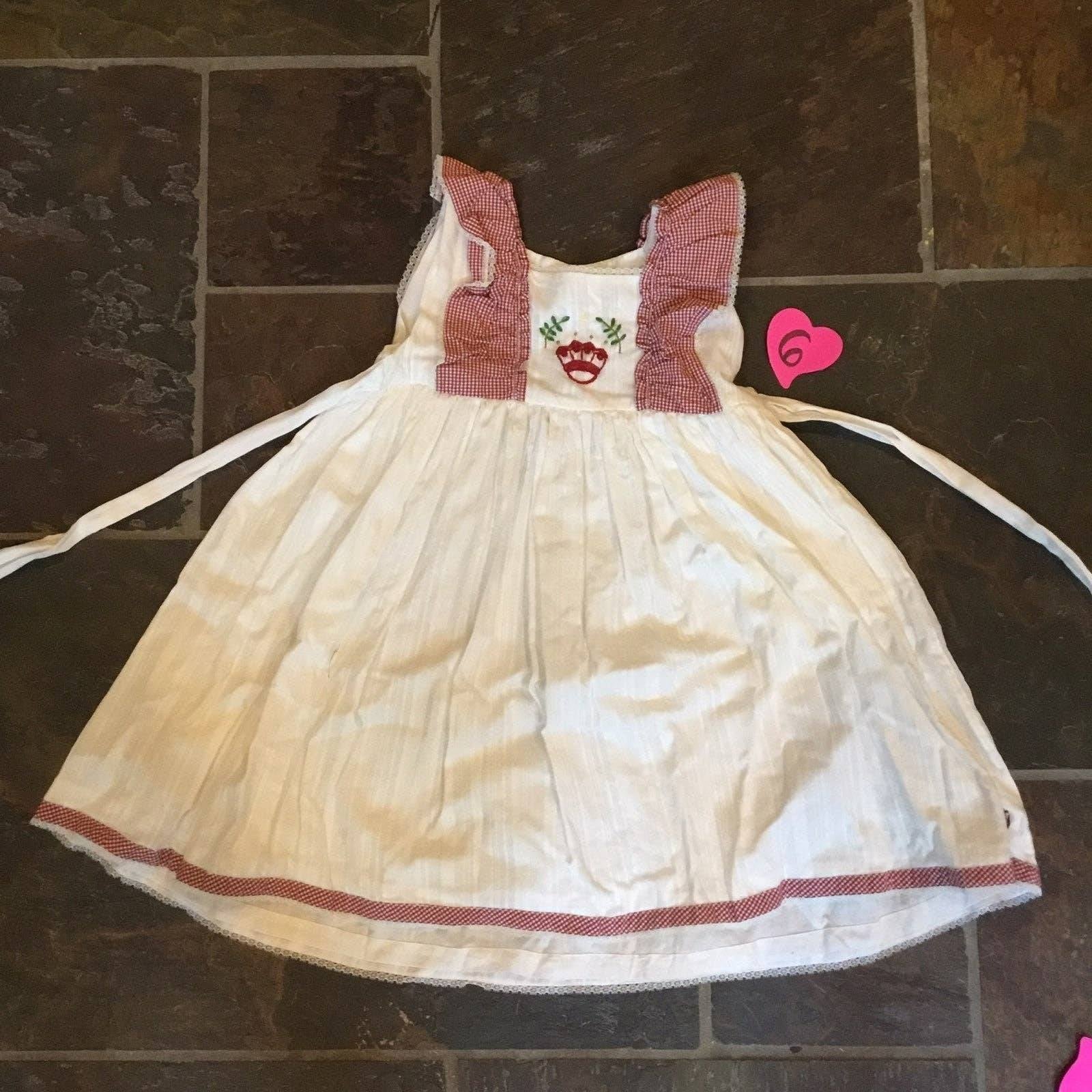 Well dressed wolf size 6 DRESS ALMOST NEW CHRISTMAS HOLIDAY NOEL HOLLY