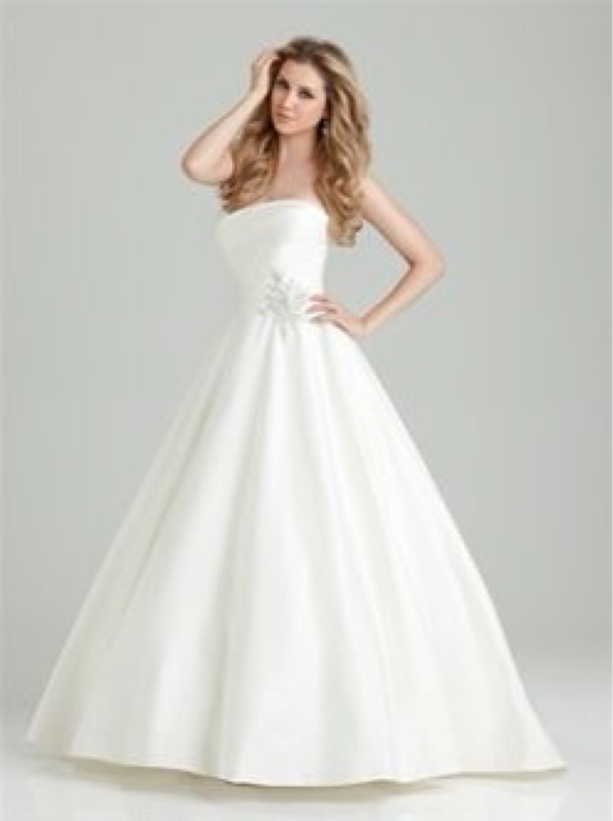 Allure Bridal Gown - style 2551