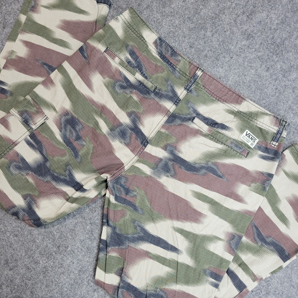 Vans Cargo Pants Mens 34 Green Camo Ripstop Outdoor Streetwear Utility Gorpcore