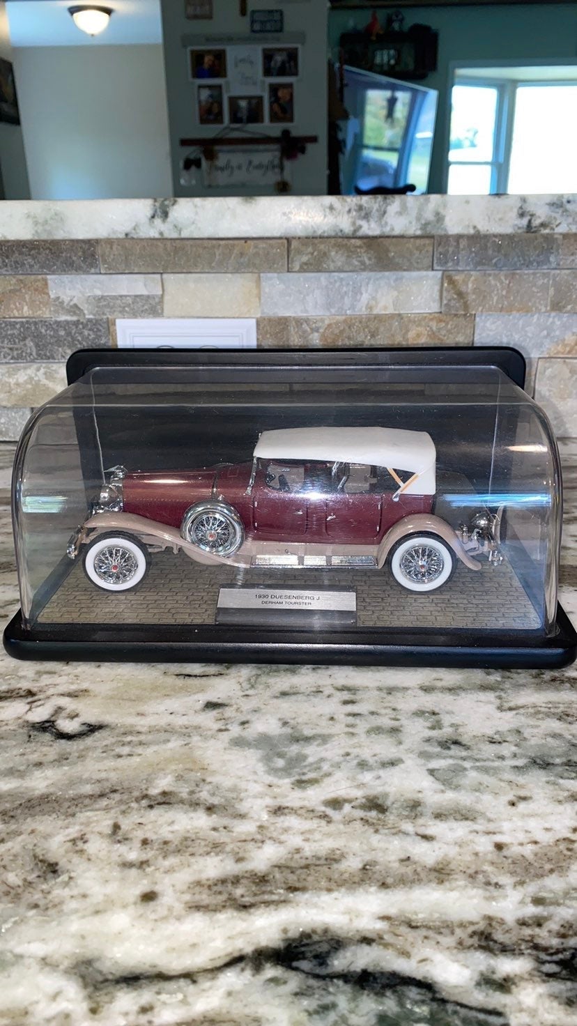 Vintage 1930 DUESENBERG J - Derham Tourster 1:24 Model