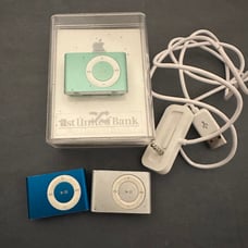 Lot of 3 Apple iPod Shuffle 2nd Generation Light Green, blue and grey