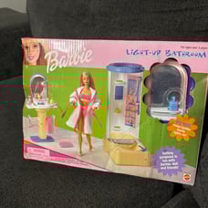 Barbie bathroom