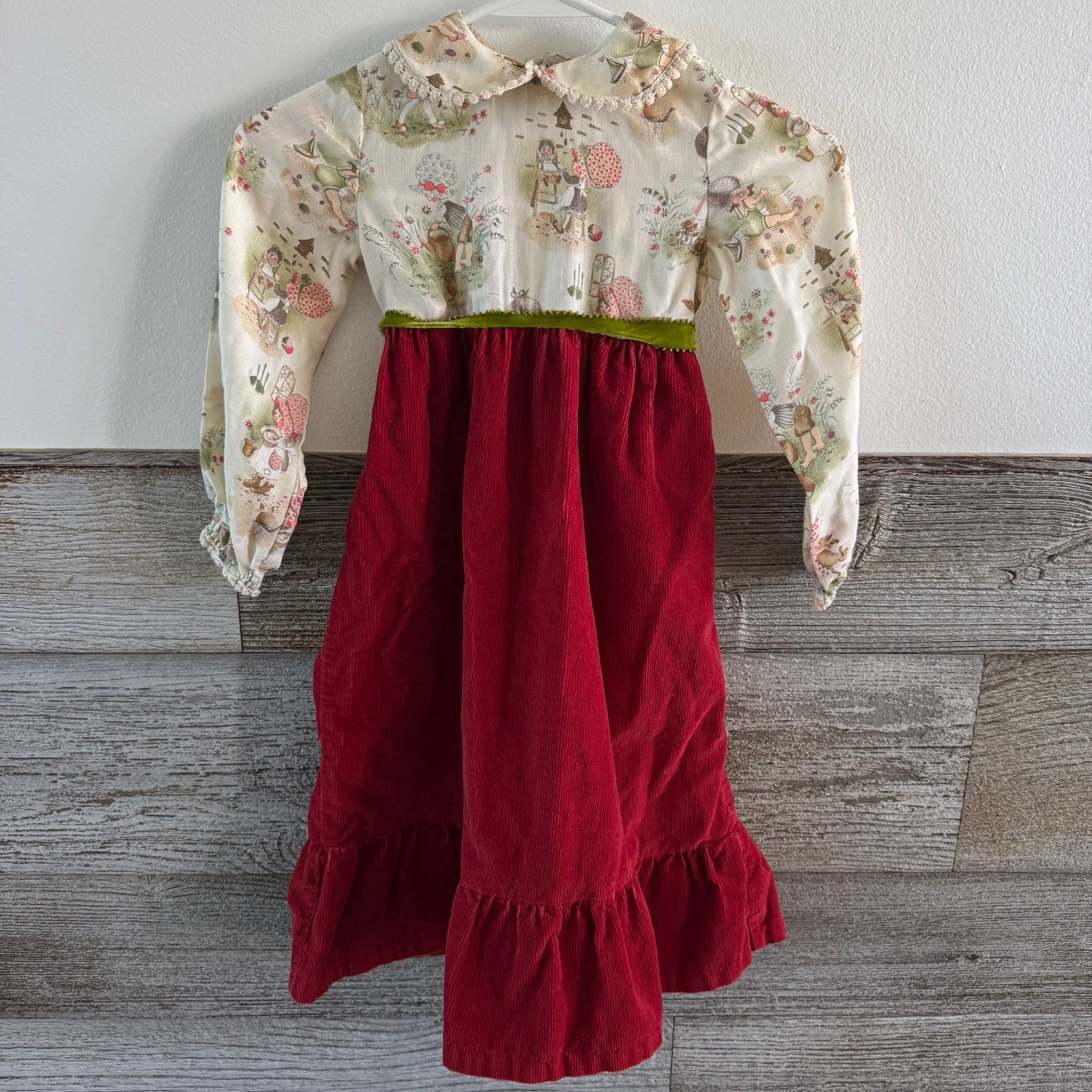 Vintage handmade girls adorable dress Size small (H1)