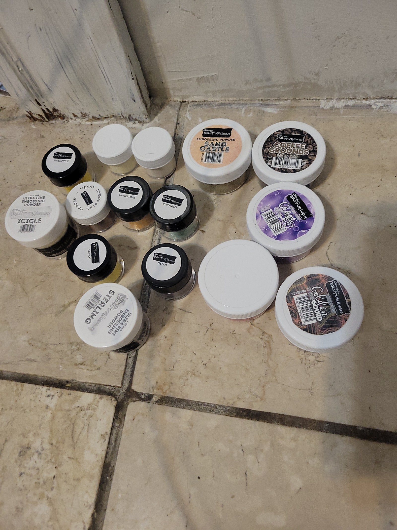 Brutus Monroe Embossing Powder Bundle