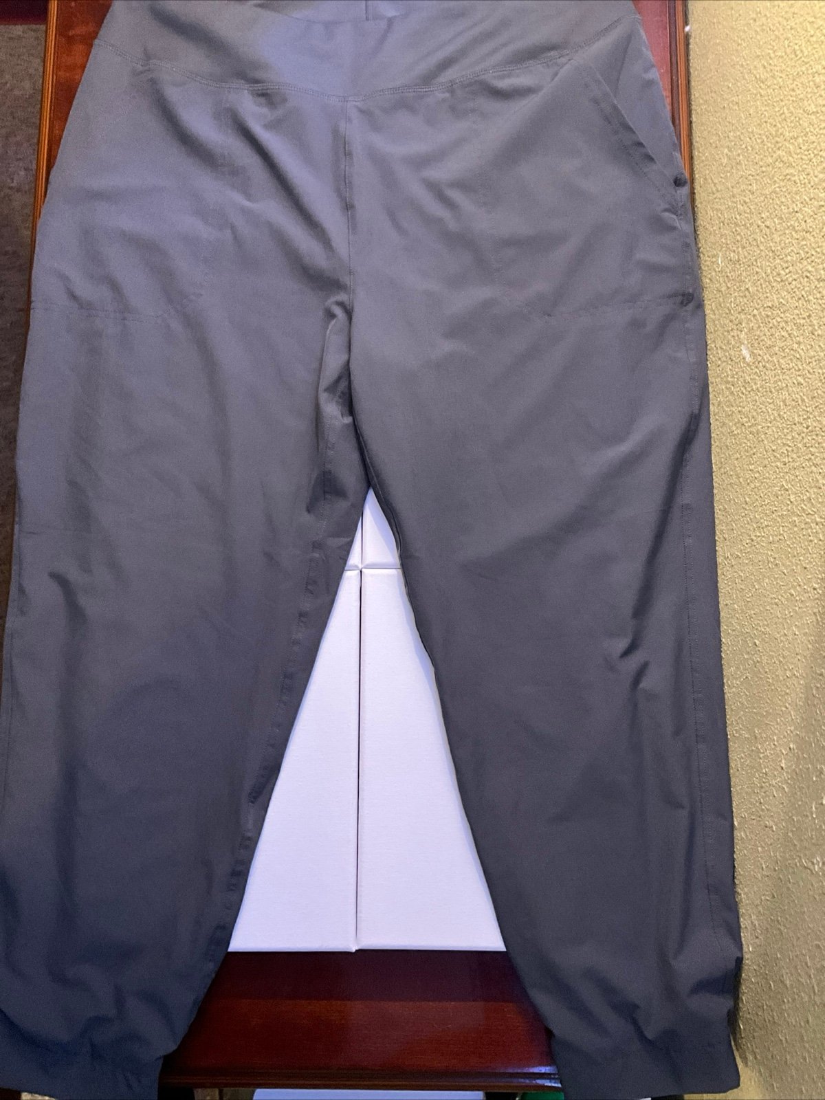 Patagonia Happy Hike Studio Jogger Pants Stretch Grey Zip Pocket size XL womens