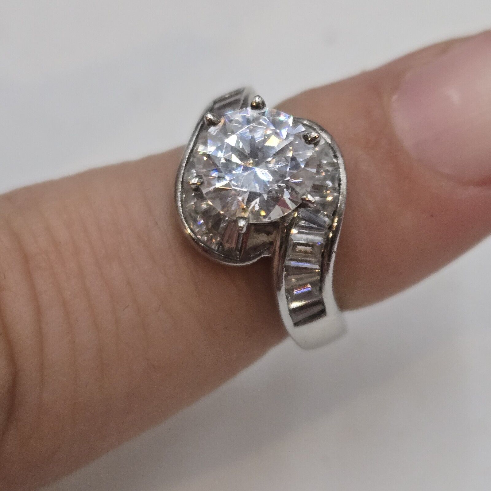 DQ CZ Baguette Cubic Zirconia Swirl High Setting Sterling Silver SZ 5 Ring