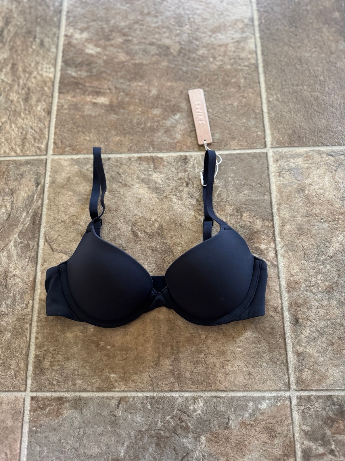 Skims Fits Everybody Pushup Demi Bra Onyx Size 30A