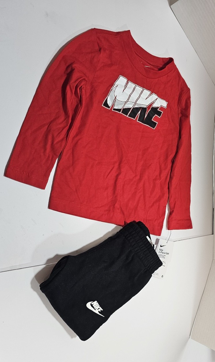 Nike 2pc boy's set shirt and pants