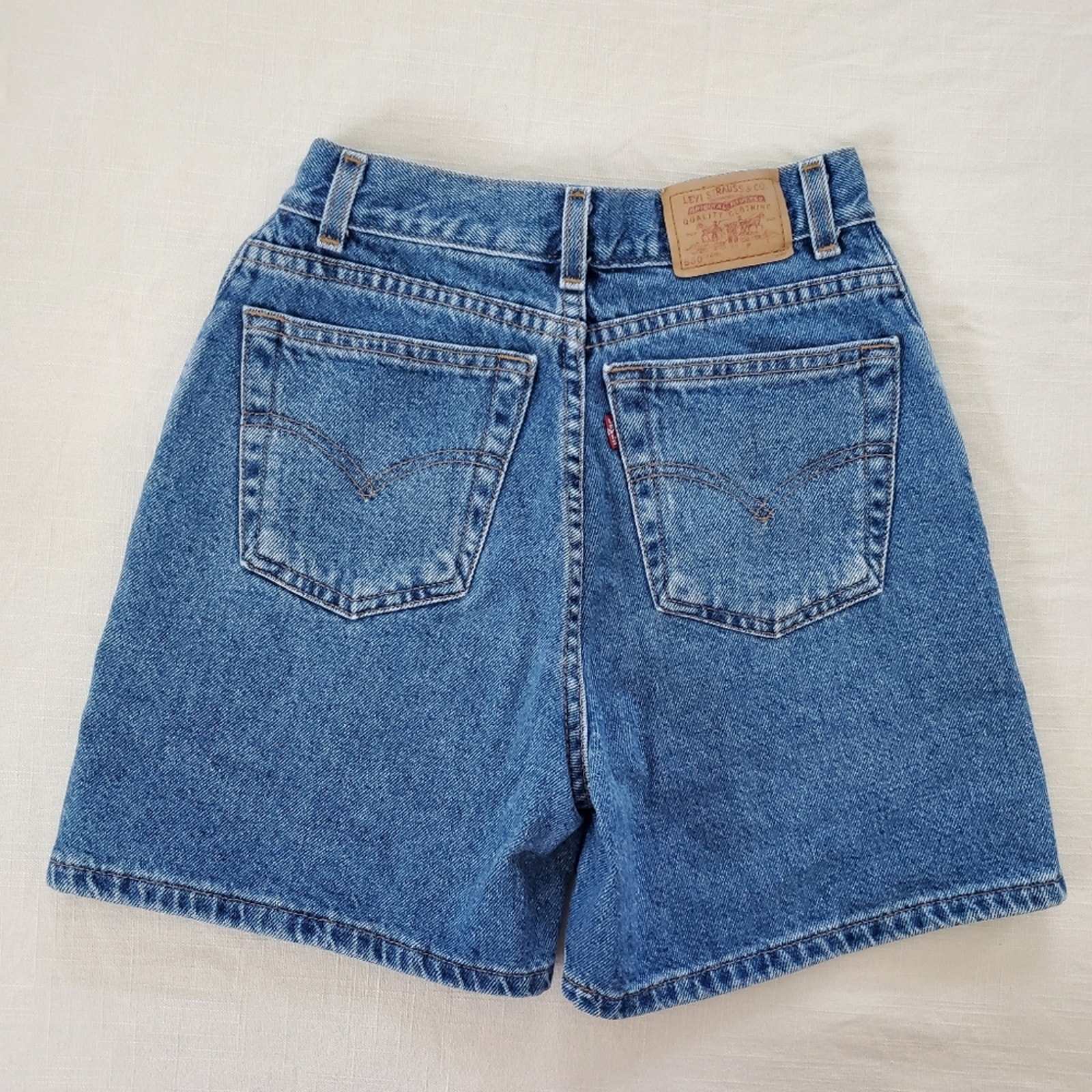 Vintage Levi's 550 fit shorts 24 inch waist kids 14
