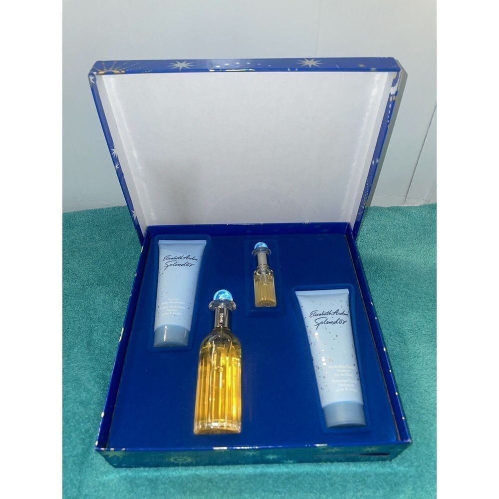 Splendor By Elizabeth Arden Perfume 4 Pc. Gift Set. Perfume 2.5 FL. OZ.