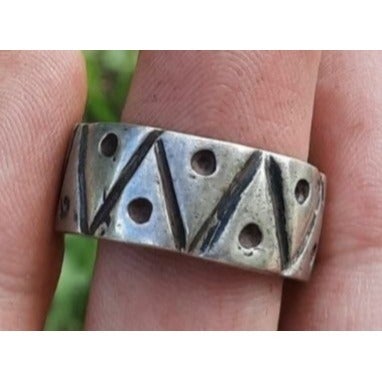 Vintage Southwestern Sterling silver Men's ring sz 9