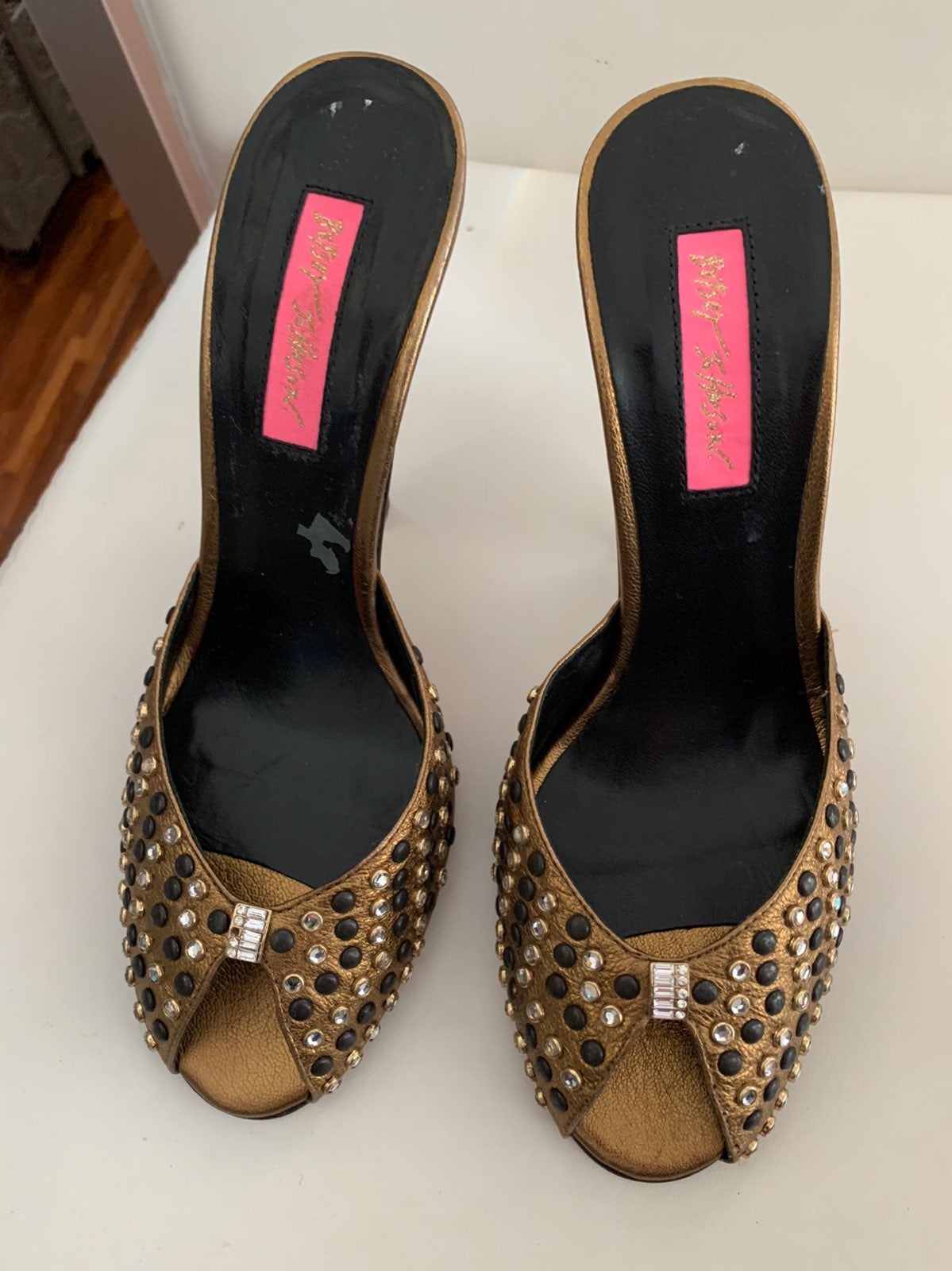 heels size 8