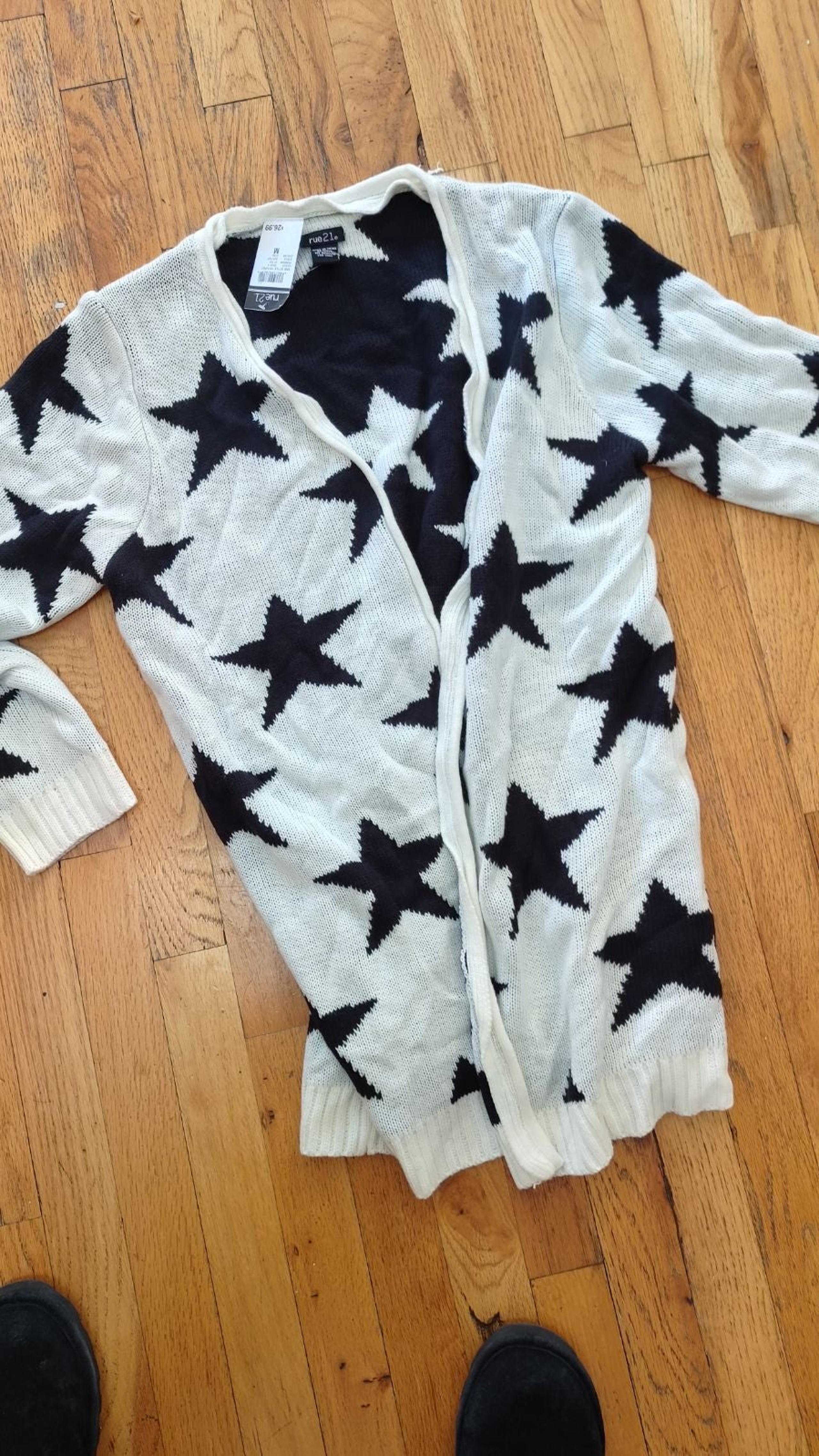 Women's Med rue21 star Cardigan