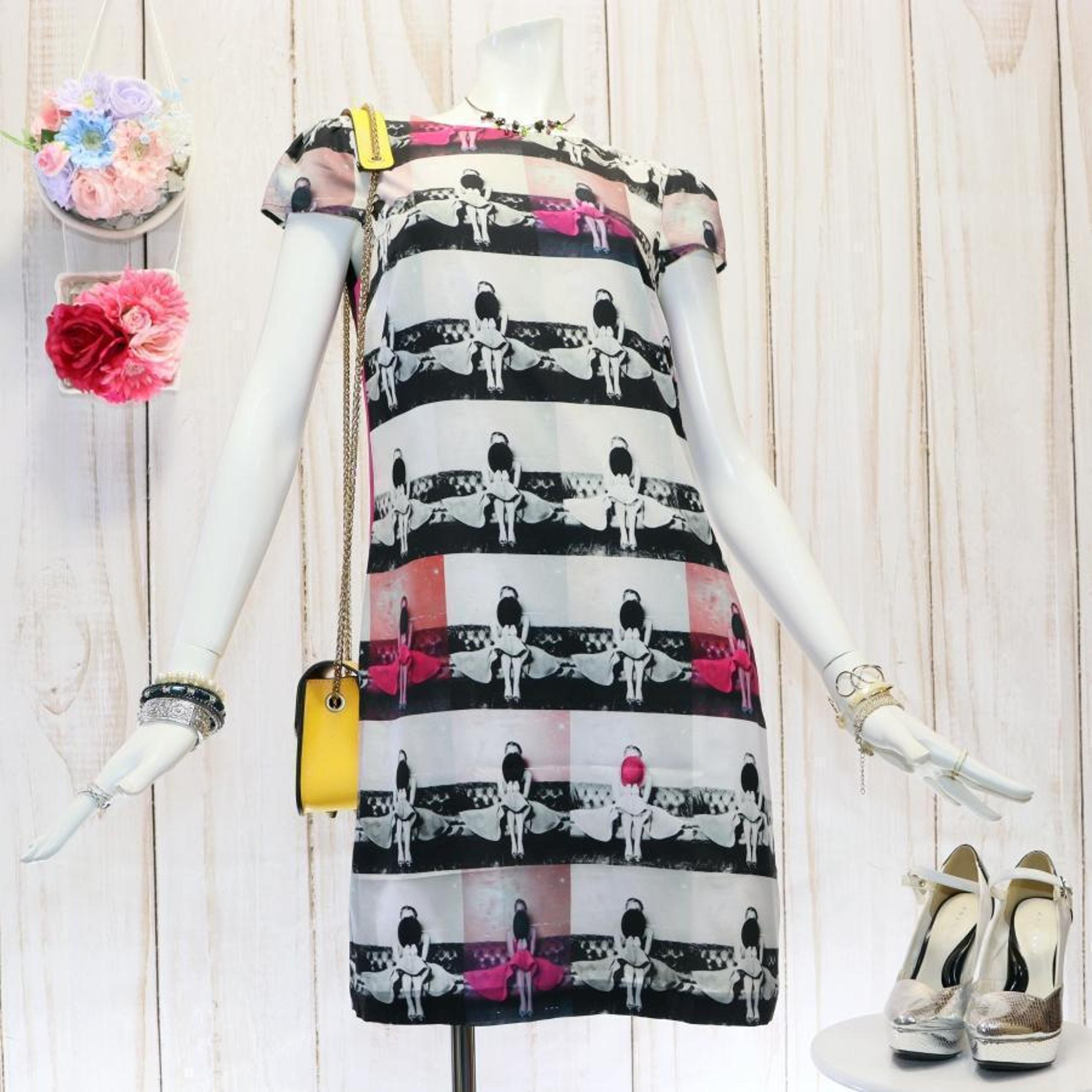 TED BAKER graphic print dress, size S, white and black, all-over print.