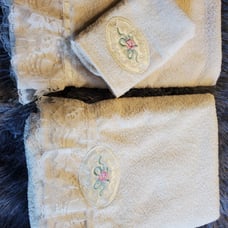 Vintage cannon bath towel set