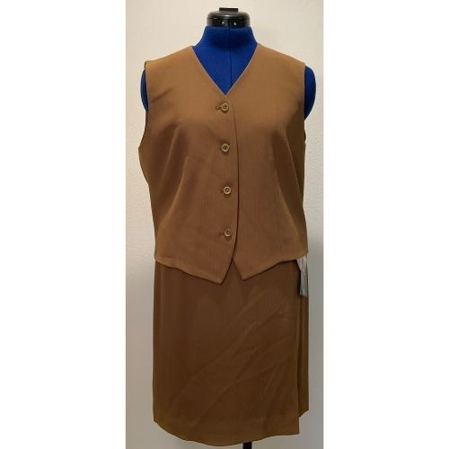 NEW WITH TAGS Garfield & Marks - Toast Colored Vest & Skirt - Size 8