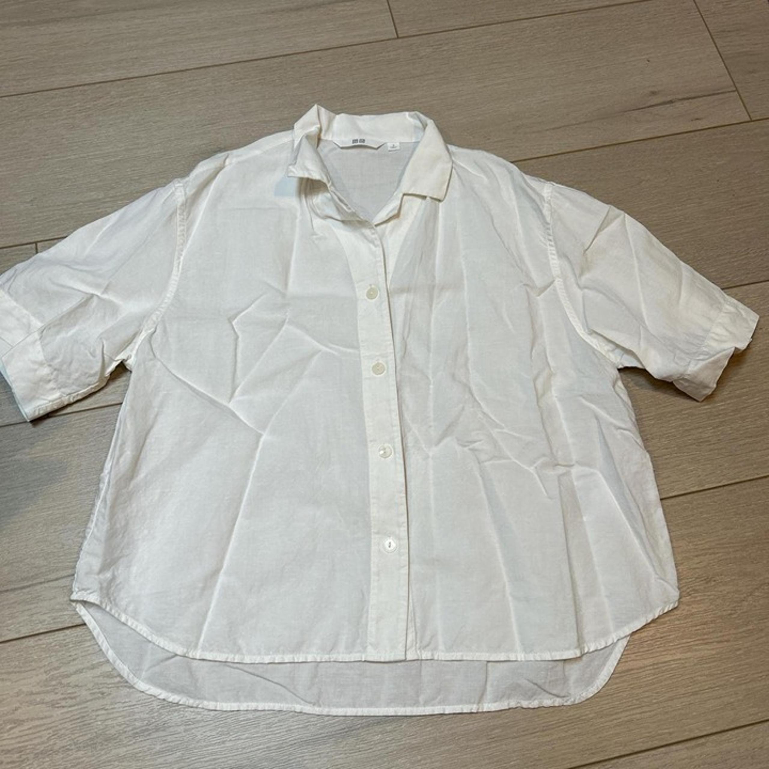 Uniqlo white blouse shirt