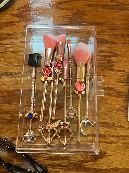 Set 8PCs Sailor Moon Magical Girl Golden Cosmetic Brush