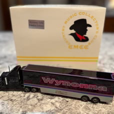 Wynonna Die-Cast metal Semi Truck Hauler