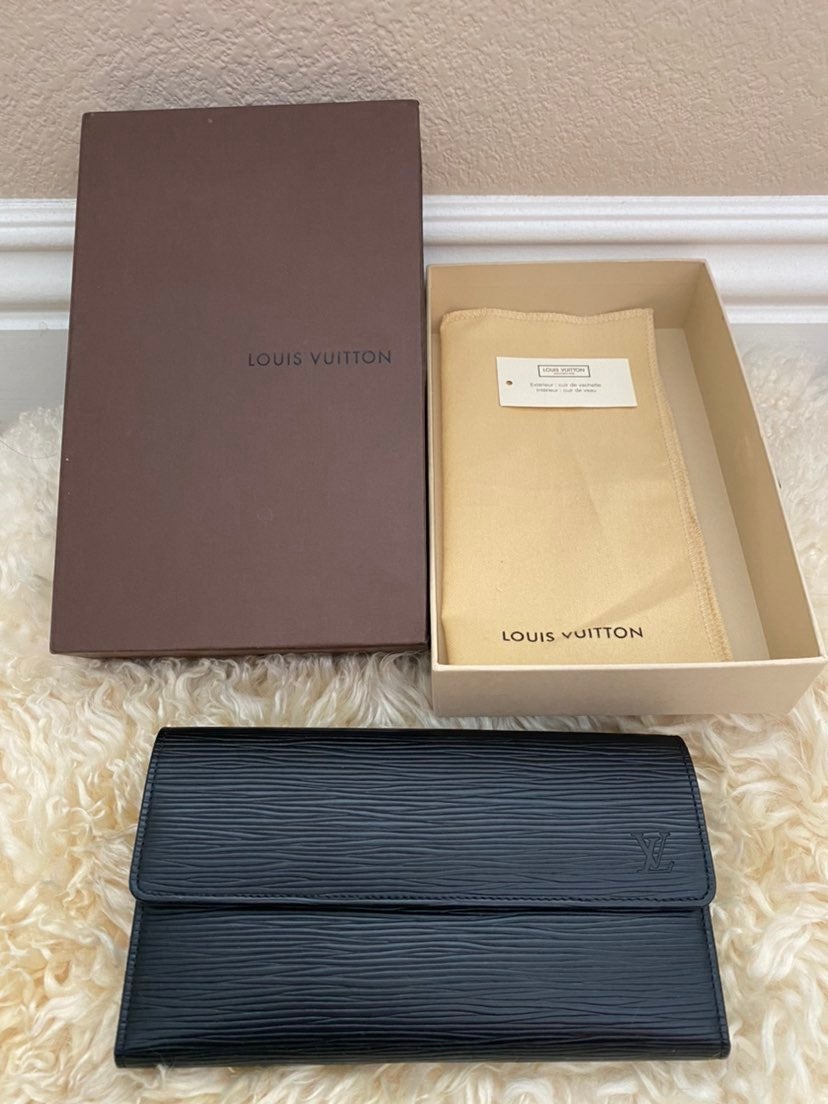 Louis Vuitton International EPI Wallet NEW