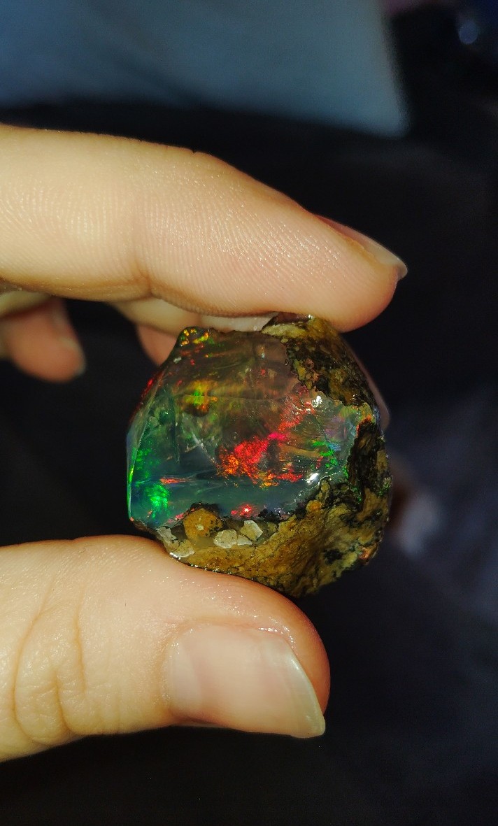 Specimen grade Ethiopian opal