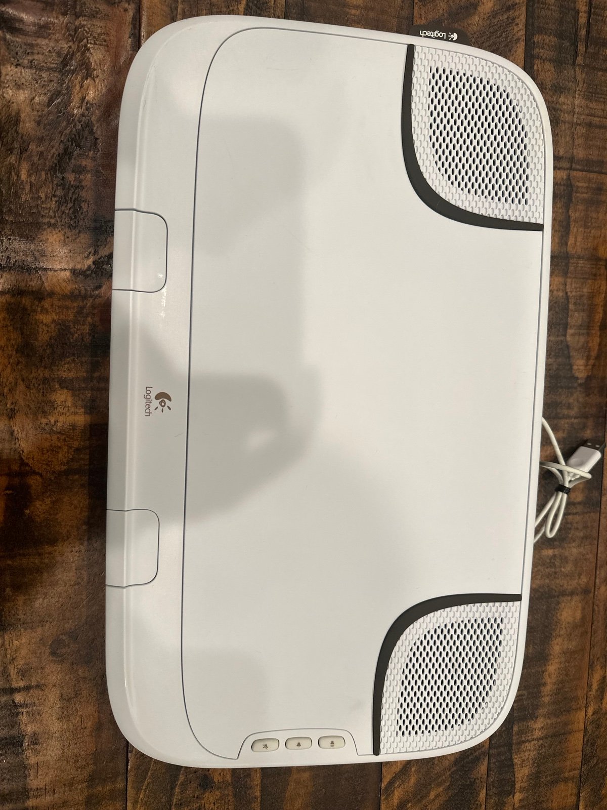 Logitech N550 Speaker Lapdesk for Compact Laptop Computer Notebook Plug & Play