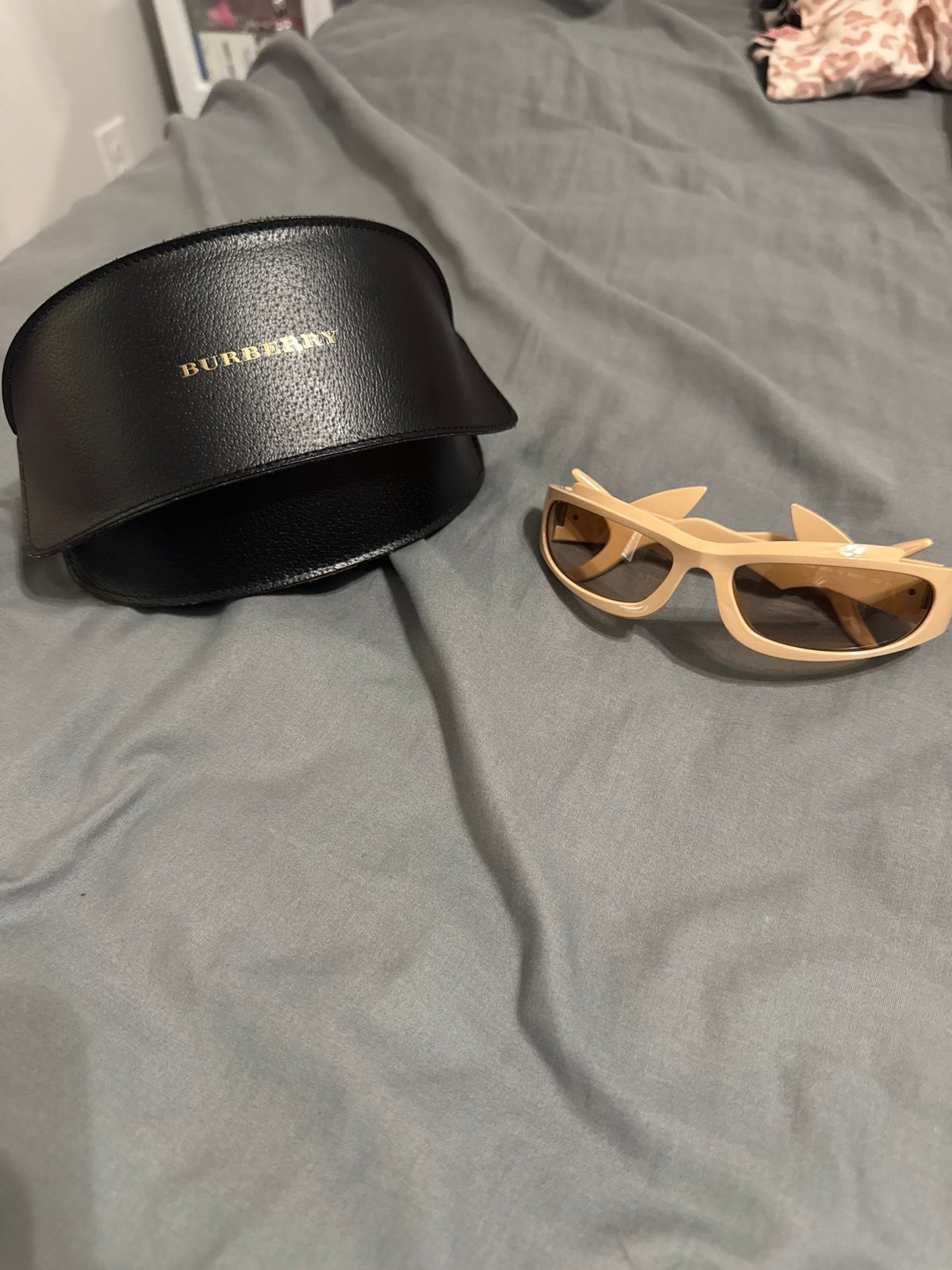 Burberry shark Sunglasses