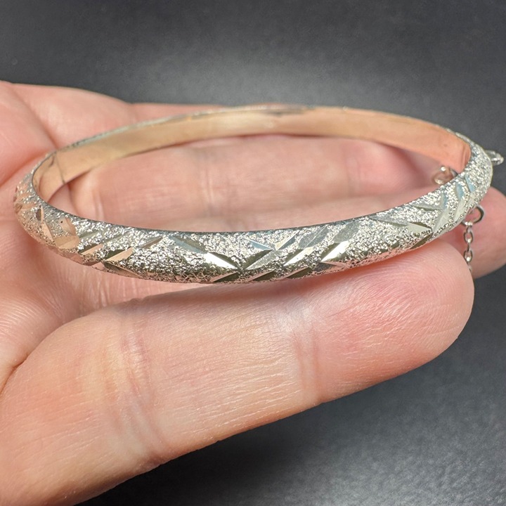 VTG Sterling Silver 925 Textured Engraved Hinged Bangle Bracelet One Size