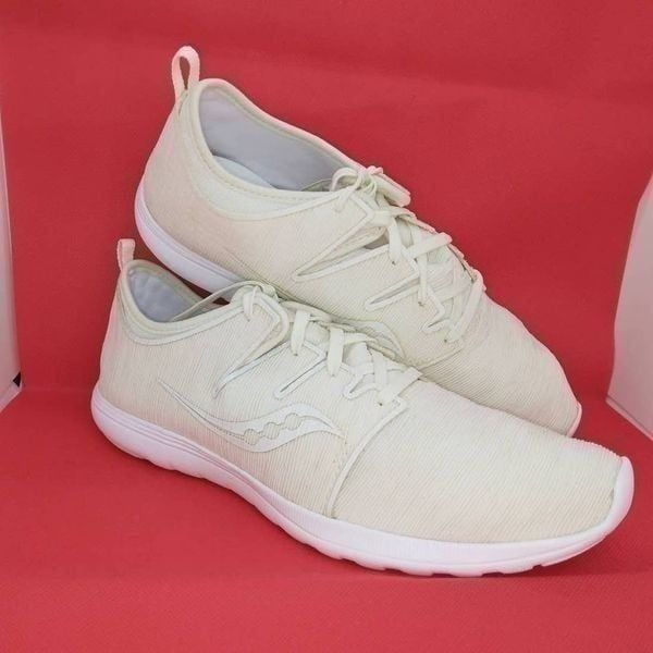 Saucony Eros Women's Pre-owned Low Top Ivory Running Sneakers - sz. 12