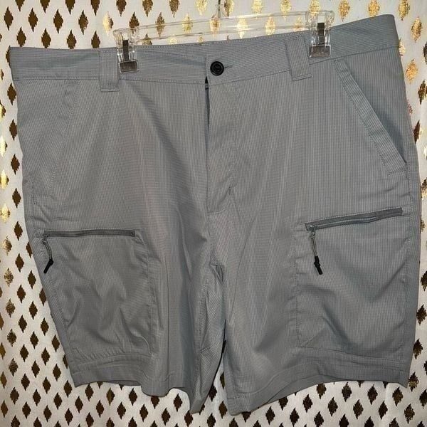 World wide sportsman grey cargo shorts size 40