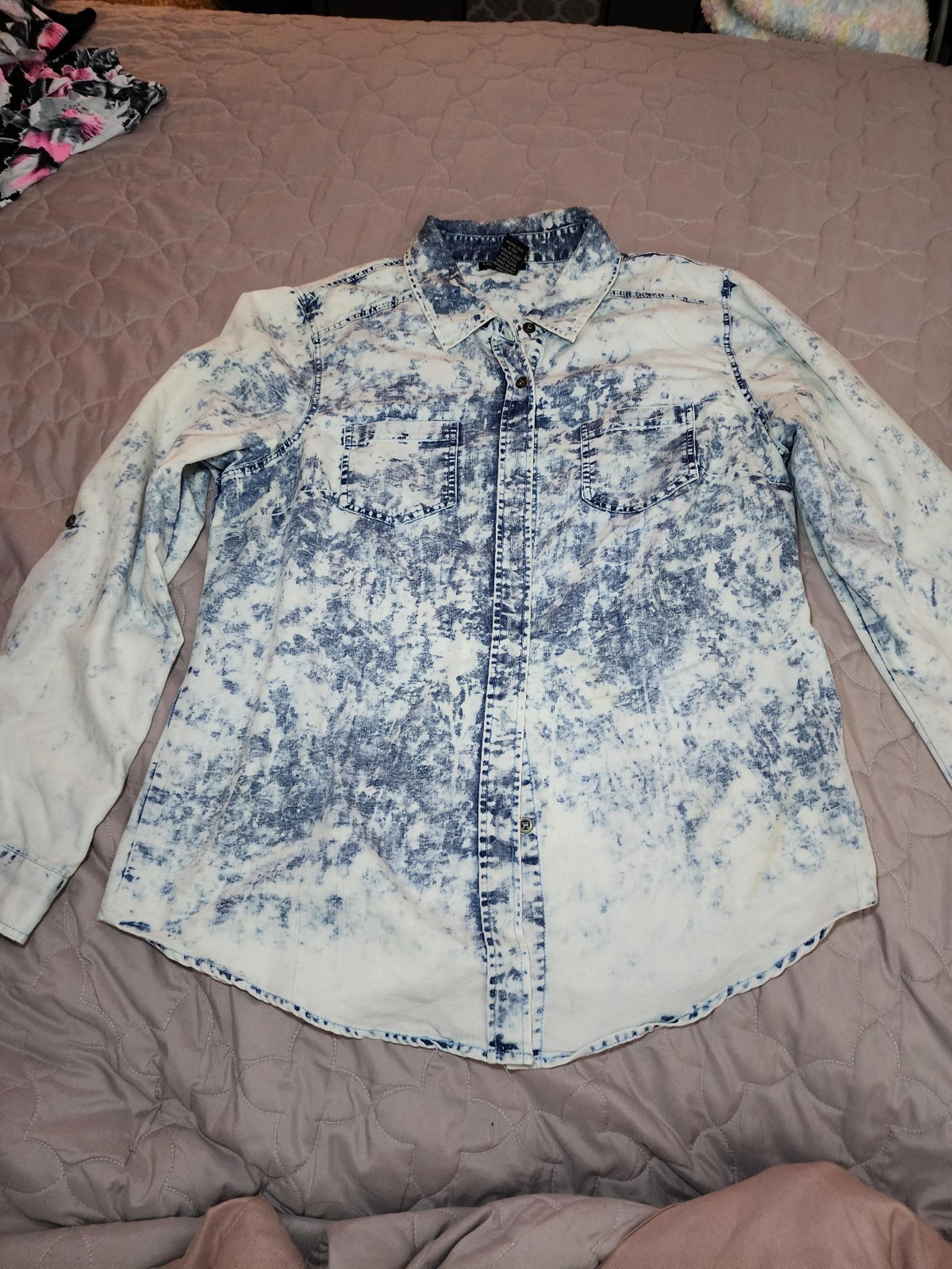 Acid washed denim shirt
