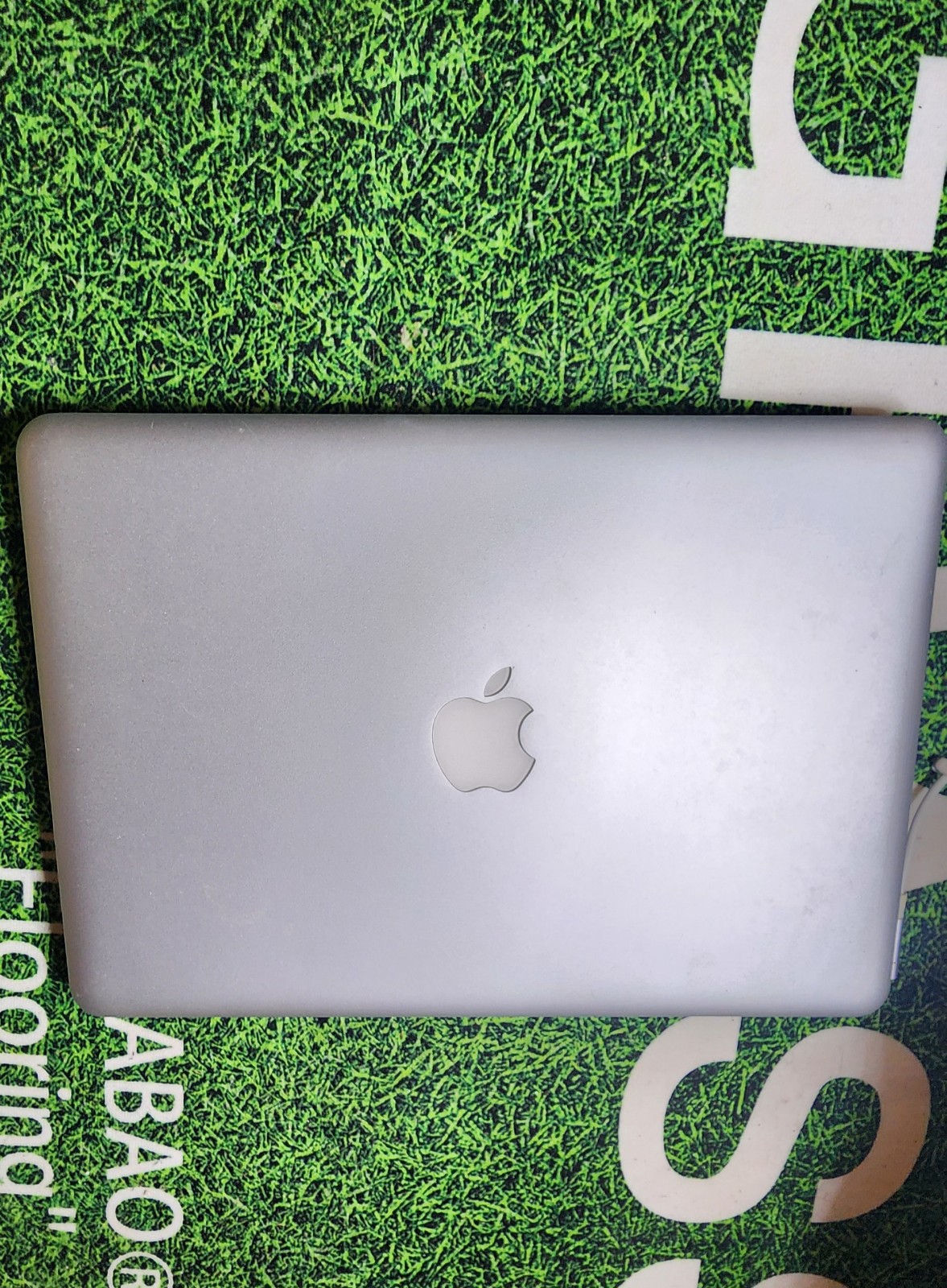 Apple Macbook Pro A1278 13in. Core i5 2.5 GHz 500GB HDD