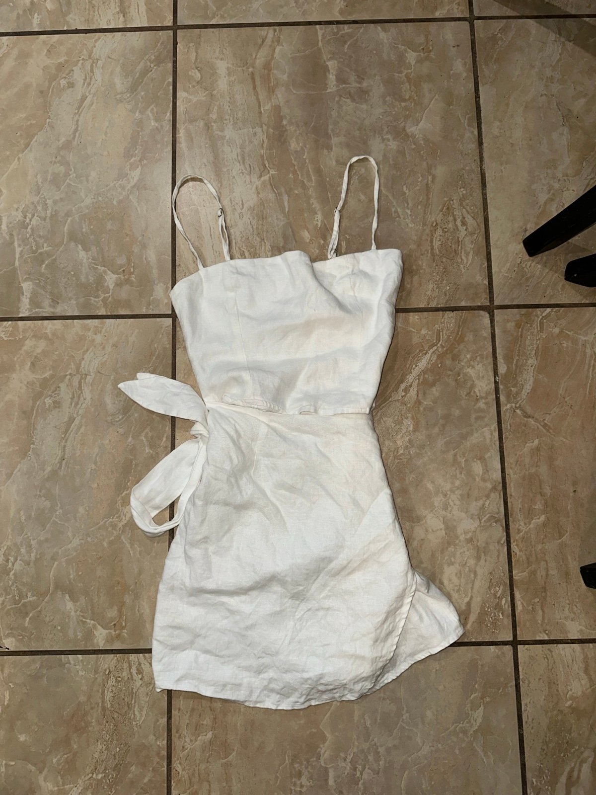 White Reformation Linen Dress Size 0