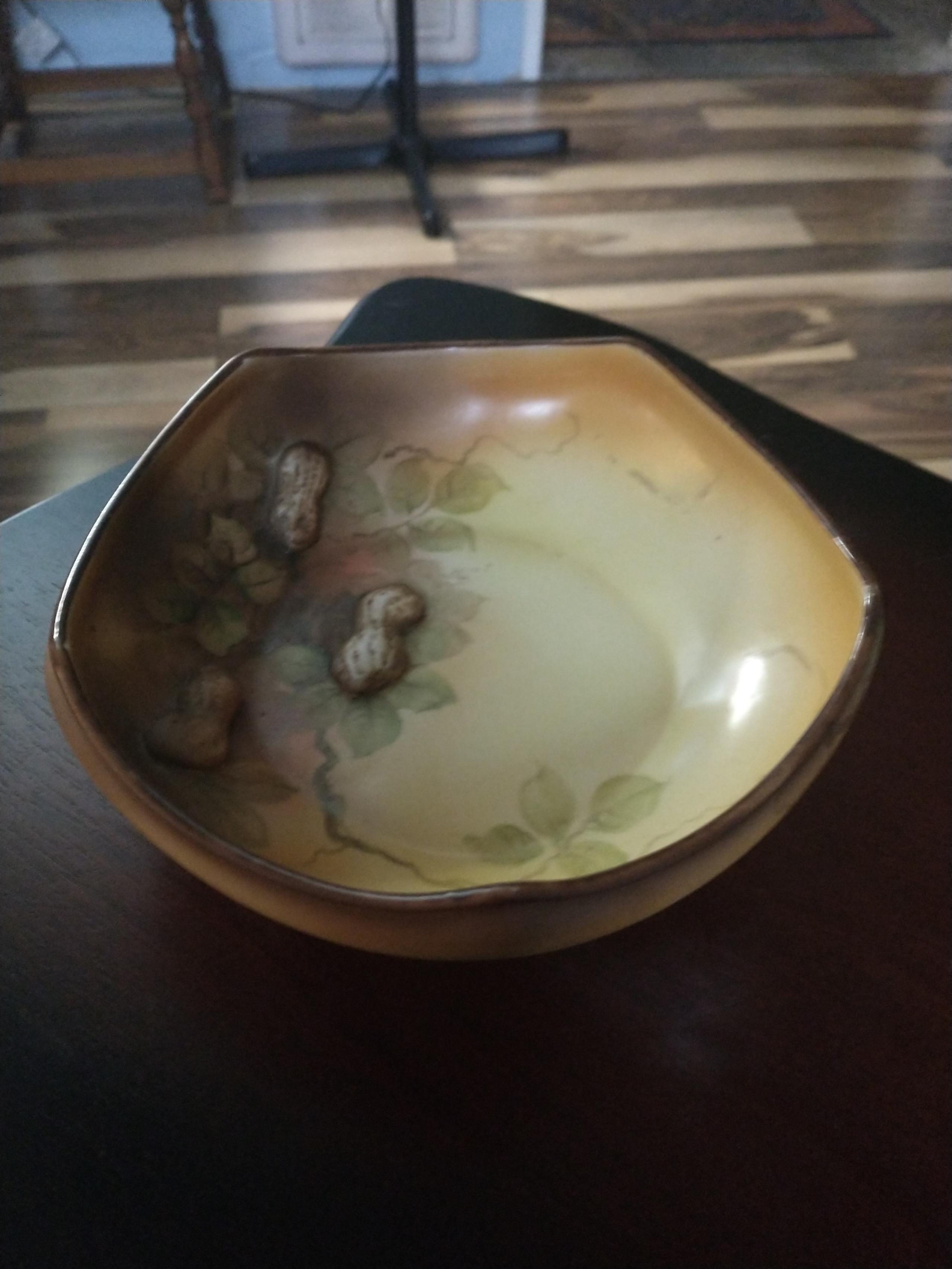 Early 1900's Nippon peanut dish
