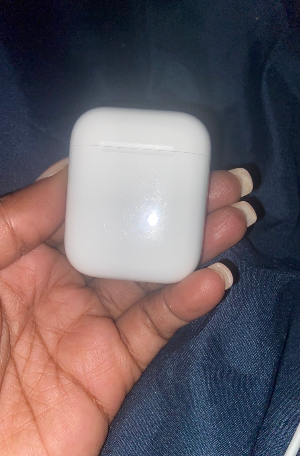 Apple AirPods Charging Case