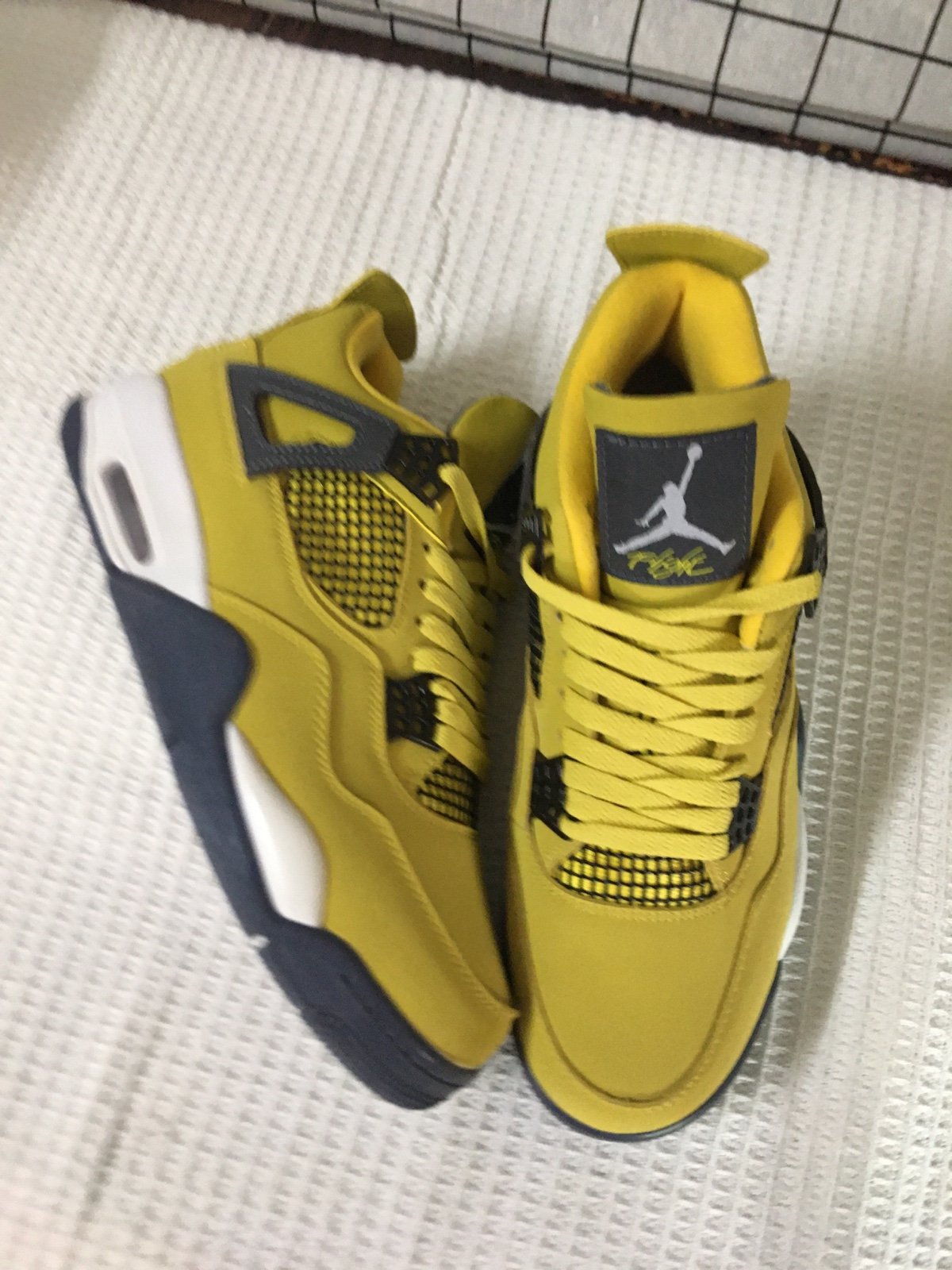 Jordan 4 size10