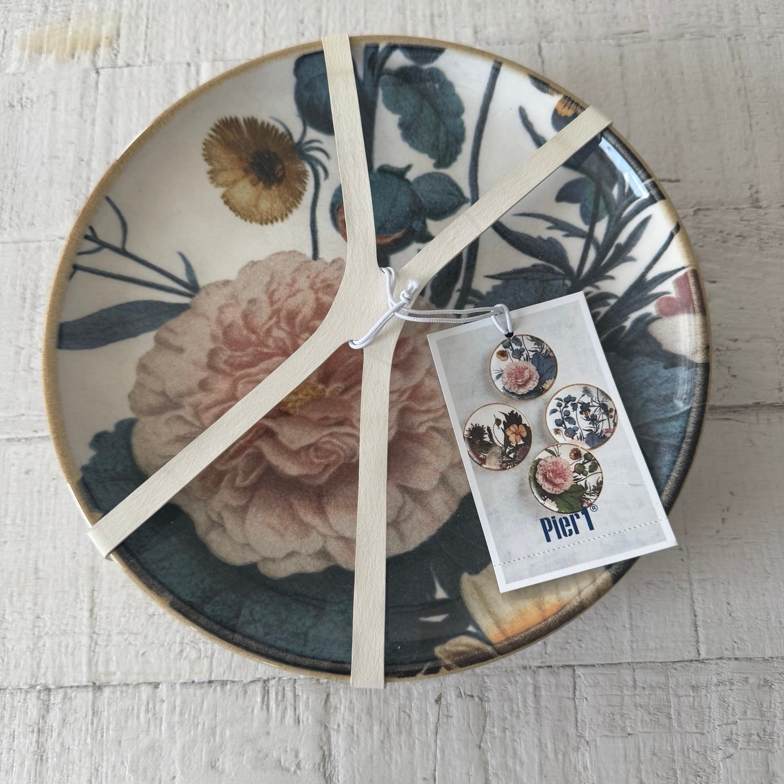 Pier 1 Imports Moody Blooms NWT Set of 4 Salad Plates Floral Ceramic Plate