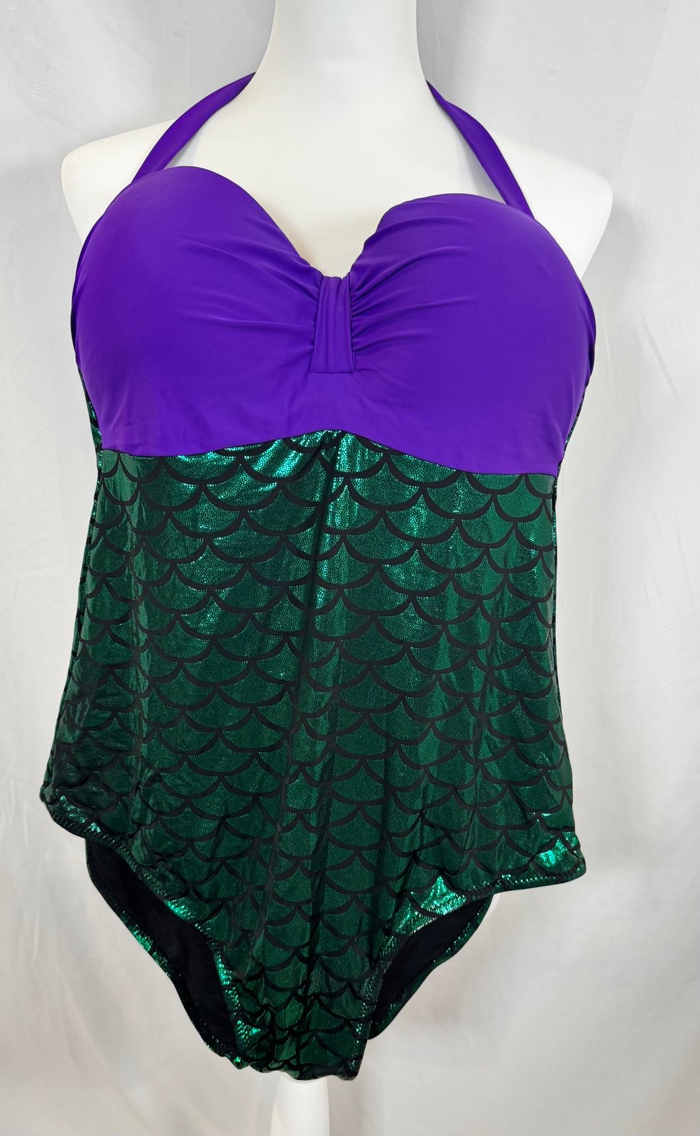 Women’s one piece green and purple mermaid style swimsuit size 3X
