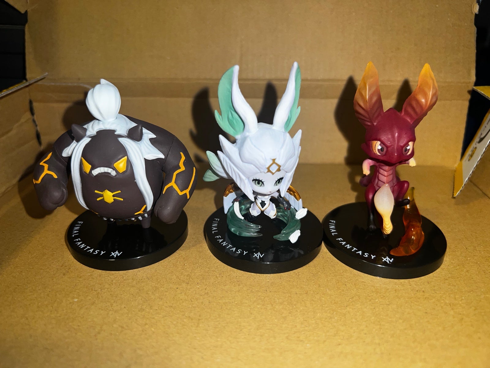 Taito Final Fantasy XIV 14 Titan - Garuda - Ifrit Minion Figures vol.1-3